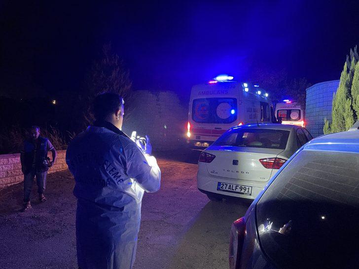 Gaziantep'te öldürülen baba ve intihar eden oğulun cenazesi yakınlarına teslim edildi G3