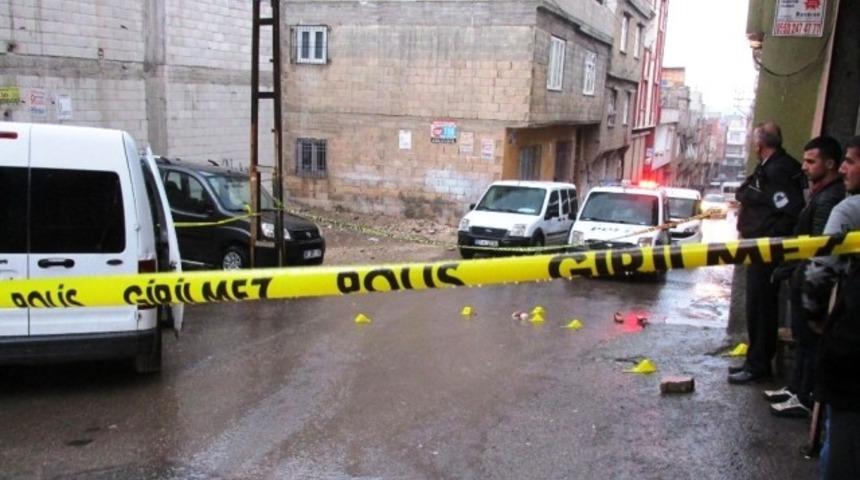 Eski karısının 3 yaşındaki kızını &ouml;ld&uuml;rd&uuml;