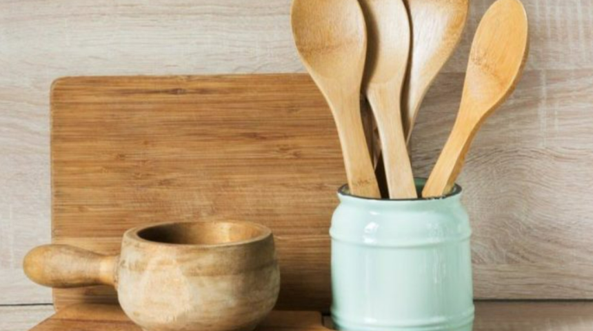 İ&ccedil;inden &ccedil;ıkanlara inanamayacaksınız! Tahta kaşıkları temizlemek i&ccedil;in yapmanız gerekenler