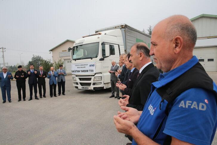 Bolu'dan Pakistan'daki sel bölgesine yardım tırı G2