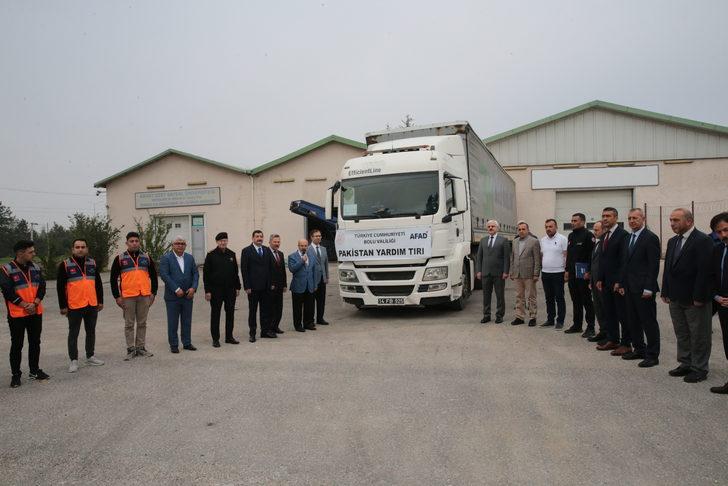 Bolu'dan Pakistan'daki sel bölgesine yardım tırı G3