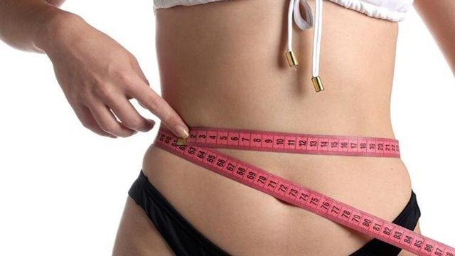 Karaciğeri tertemiz yapıyor: Karnı dümdüz yapan mucizevi kür tarifi!