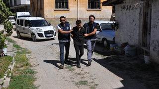 Amasya'da kuyumcuyu silah tehdidiyle soyan zanlı yakalandı