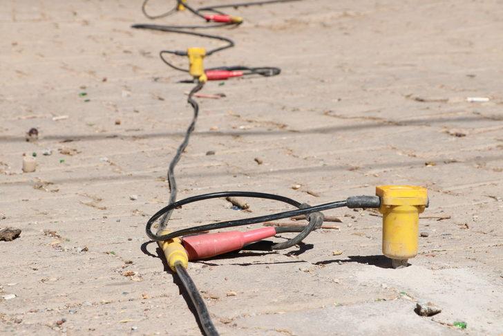 AFAD ekipleri yer altından sesler geldiği iddia edilen Akyayla köyünde de çalışma başlattı G2