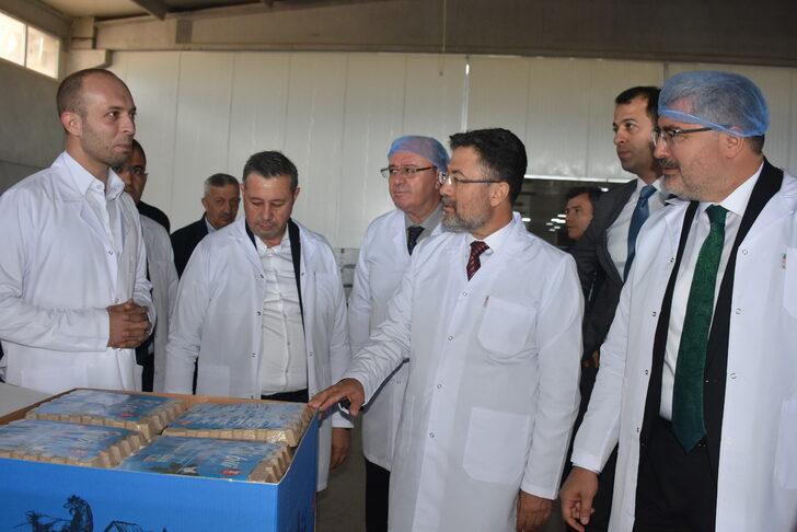 Tarım ve Orman Bakan Yardımcısı Yumaklı, Afyonkarahisar'da ziyaretlerde bulundu G3