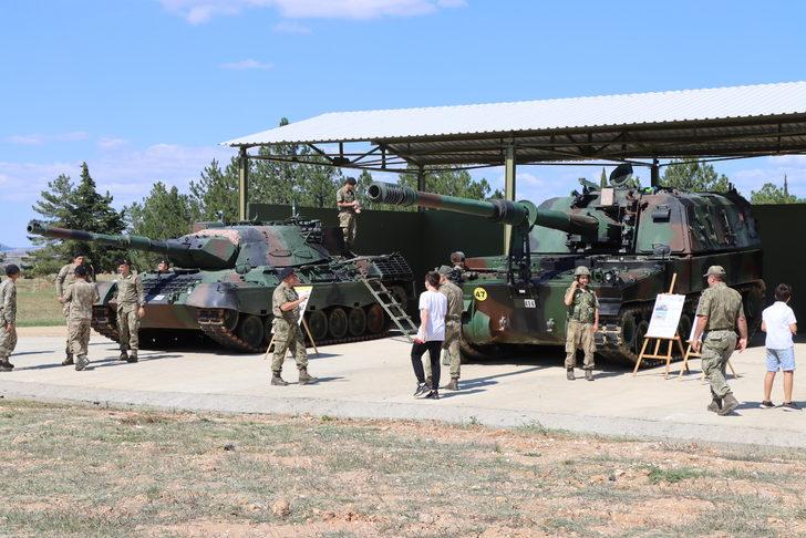 Kırklareli'nde "TSK Harp, Silah Araç ve Gereçleri Sergisi" açıldı G1