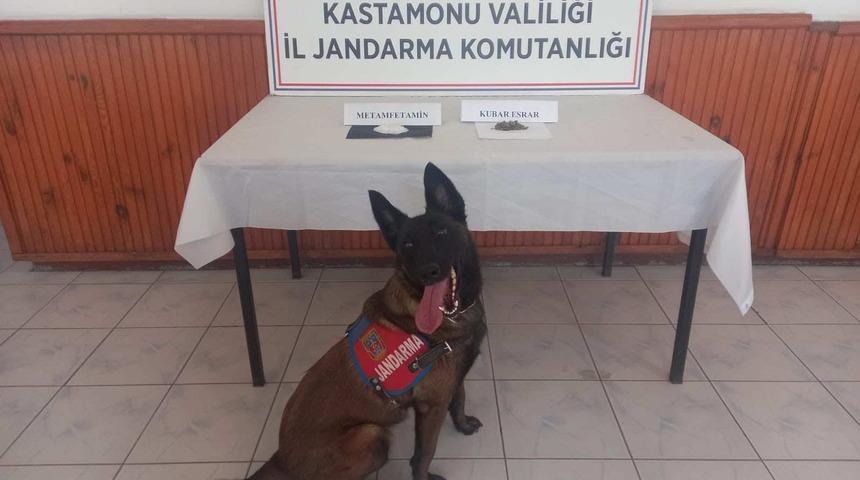 Kastamonu'da üçüncü kez uyuşturucuyla yakalanan zanlı tutuklandı