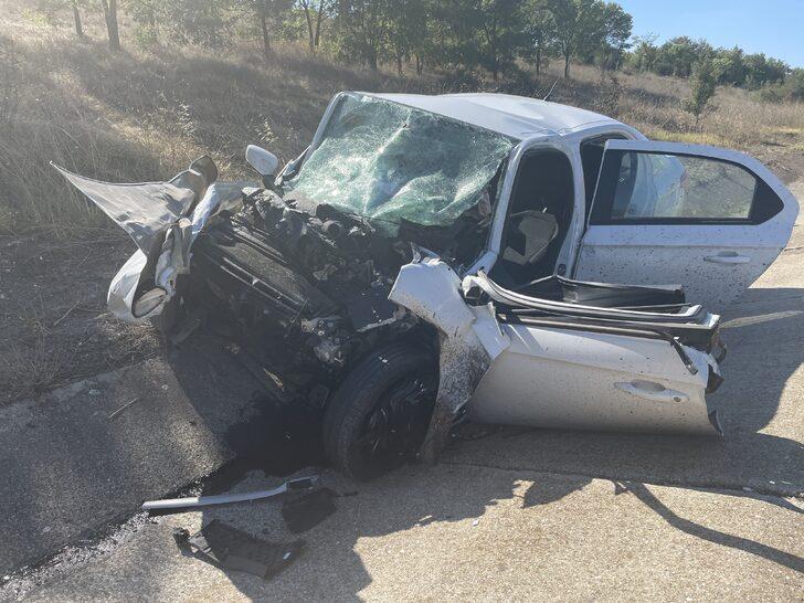 Otoyolda tıra arkadan çarpan otomobilin sürücüsü öldü G1