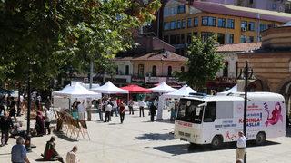 Kastamonu'da vatandaşlara sağlık hizmeti Halk Sağlığı Sokağında veriliyor