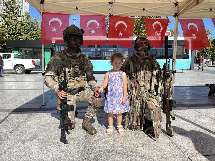 Sakarya'da Büyük Taarruz'un 100. yılı dolayısıyla askeri silah ve teçhizatlar sergisi açıldı G2