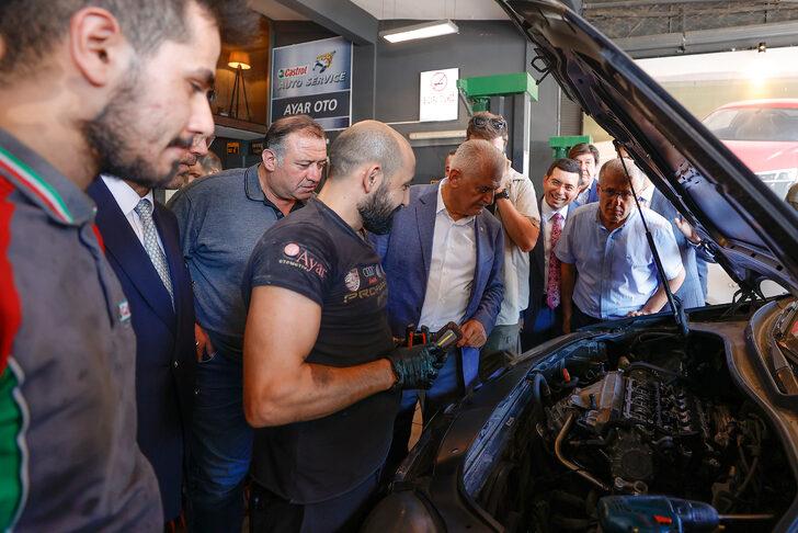 AK Parti Genel Başkanvekili Yıldırım, Antalya'da sanayi esnafını ziyaret etti G5