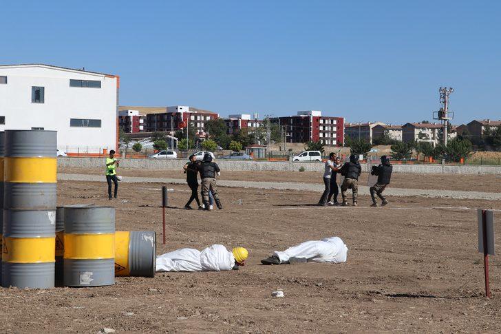 Batman'da deprem veya olası bir afet durumu tatbikatı gerçekleştirildi G3