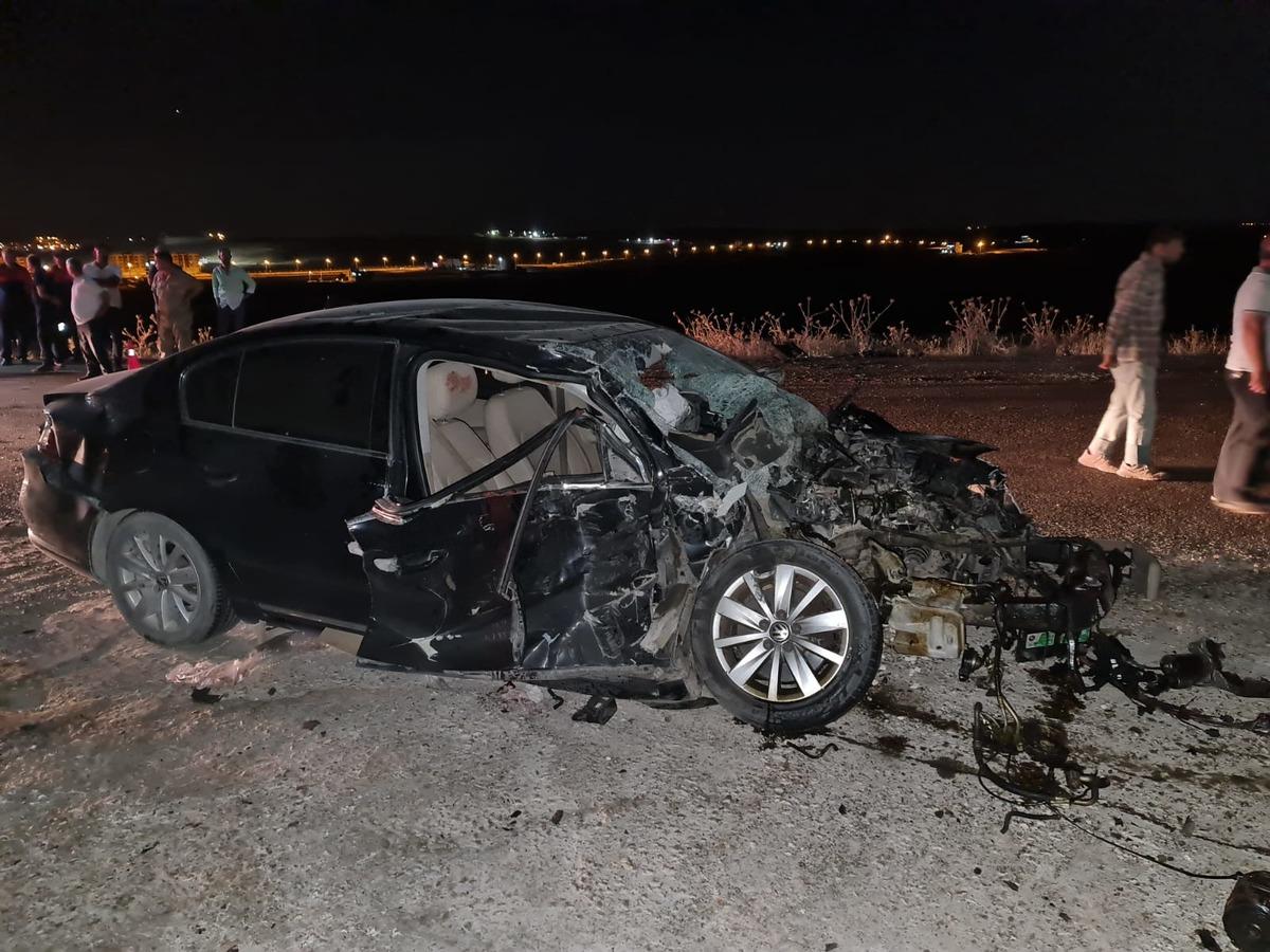 Mardin'de iki kişinin yaralandığı trafik kazası kameraya yansıdı