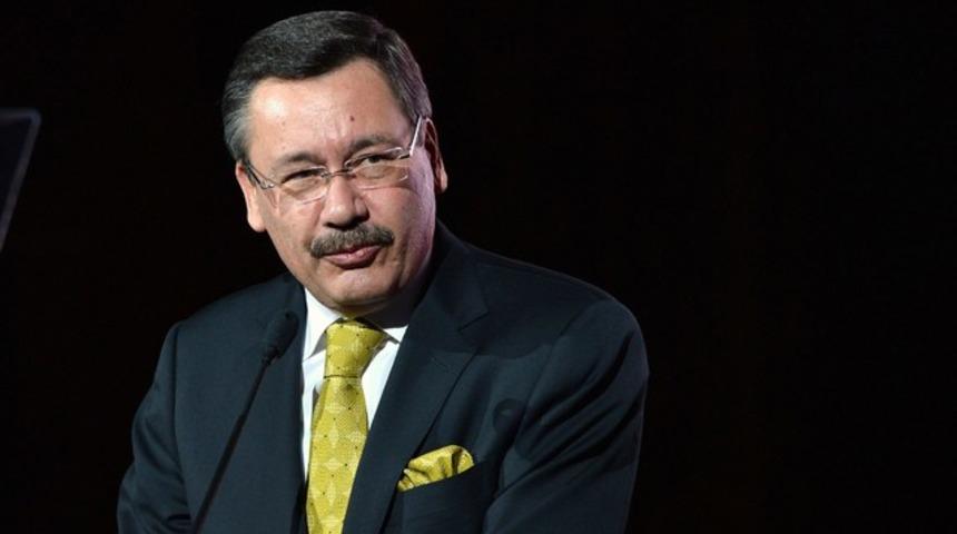 Melih Gökçek'ten tartışmalı tweetler