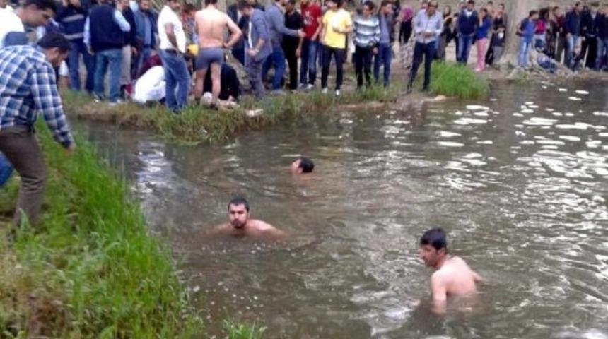 Muradiye Şelalesi'nde 1 &ouml;ğrenci boğuldu, 1 &ouml;ğrenci kayıp
