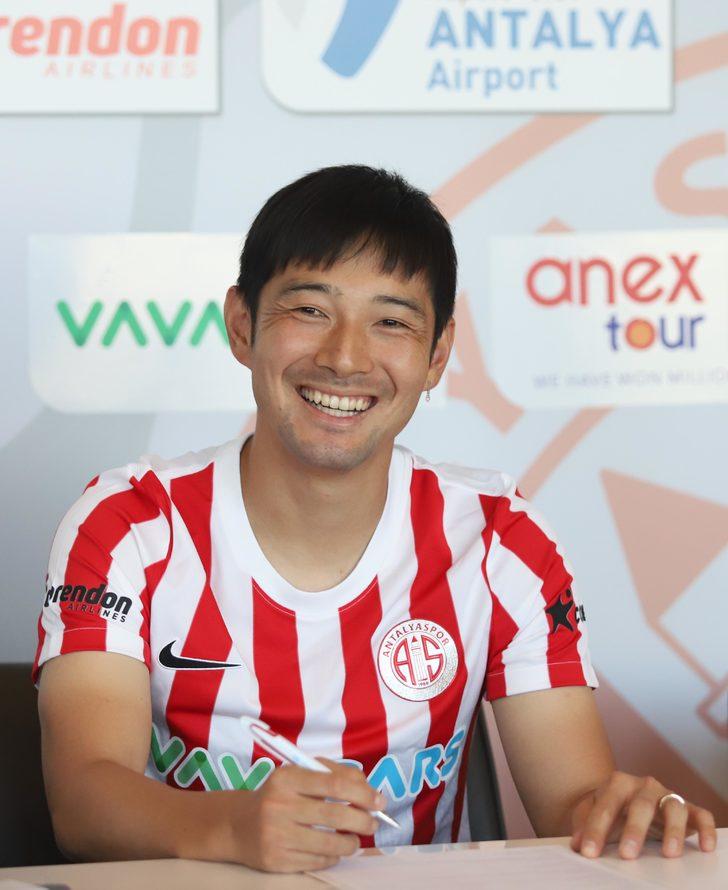Antalyaspor, Porto'dan Shoya Nakajima'yı kadrosuna kattı G3
