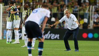 Son dakika: Fenerbahçe - Dinamo Kiev maçının ardından saha karıştı! Jorge Jesus'tan Georgiy Bushchan'a 'yatmaya devam et' hareketi...