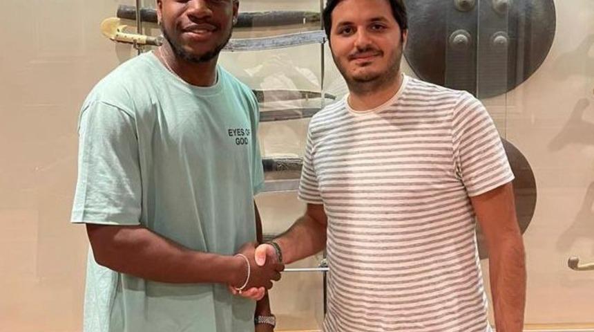 Adanaspor, Aaron Leya Iseka'yı renklerine bağladı