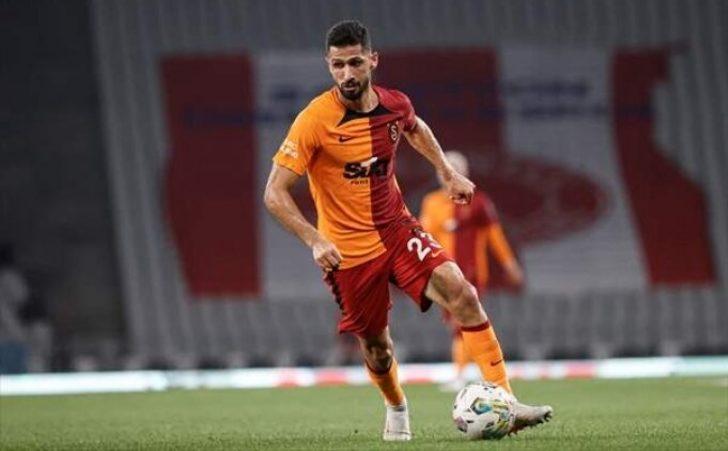 Yıllar sonra itiraf etti! 'Fenerbahçe'ye gidiyordum ama Galatasaray'ı seçtim!' Emre Akbaba resmen açıkladı... G2