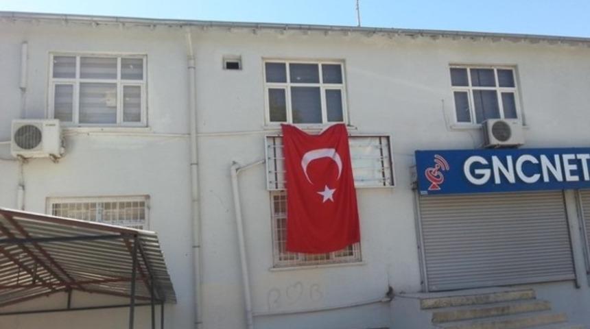 Kayyum'dan tabela açıklaması