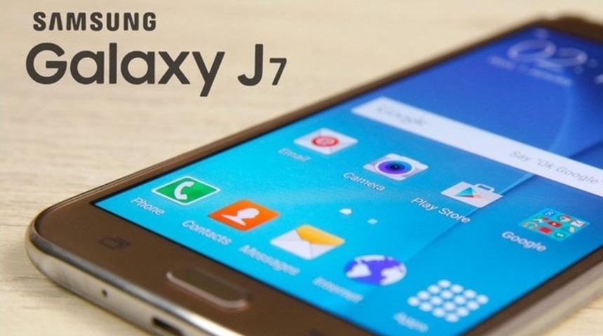 Samsung Galaxy J7 2017 görüldü!
