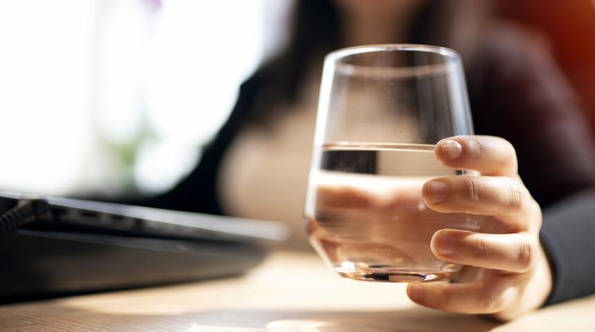 D&uuml;nyaca &uuml;nl&uuml; doktor meydan okudu! "Bunların hepsi yalan"