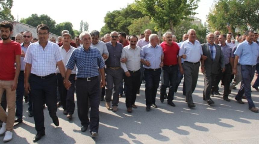 Çifçi Recep Konuk için Konya Şeker'e yürüdü