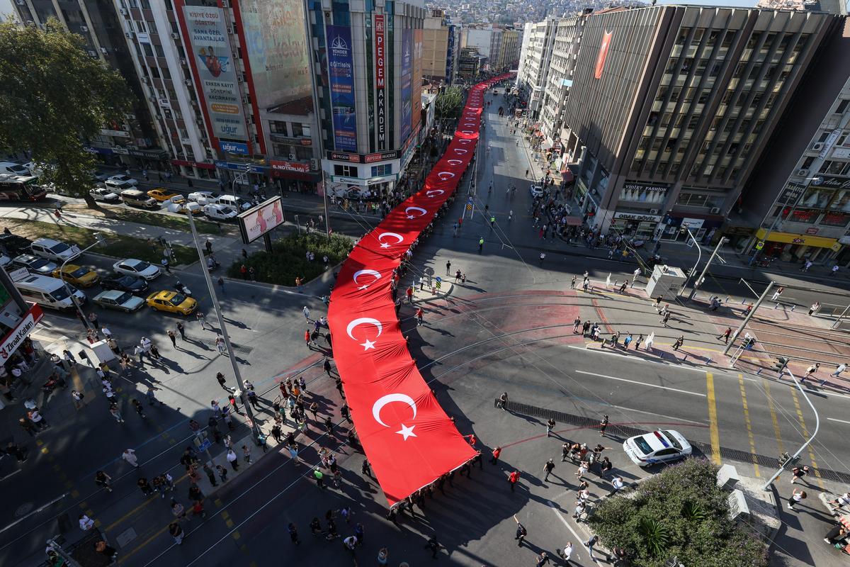 İzmir'in d&uuml;şman işgalinden kurtuluşunun 100. yıl d&ouml;n&uuml;m&uuml; kutlanıyor