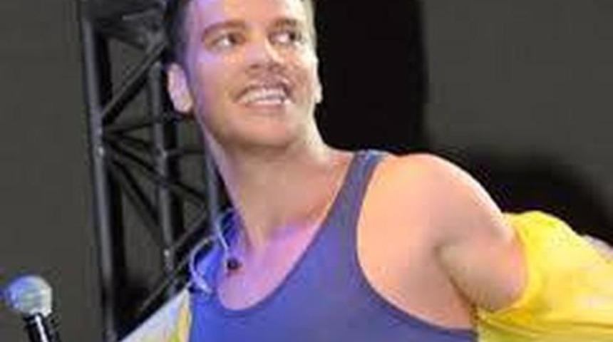 Sinan Ak&ccedil;ıl Evlendi'mi?Magazin G&uuml;ndemi ŞOKTA!