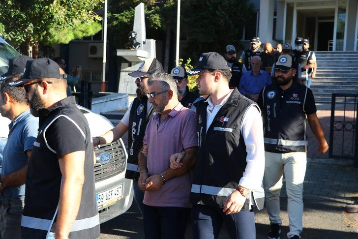 Tekirdağ merkezli silah kaçakçılığı operasyonunda yakalanan 10 zanlı adliyede G2