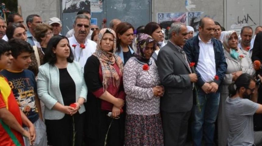 5 Haziran HDP mitingindeki saldırıda hayatını kaybedenler anıldı