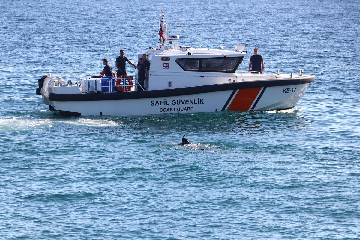Tekirdağ'da denizde kaybolan kişiyi arama &ccedil;alışmaları devam ediyor