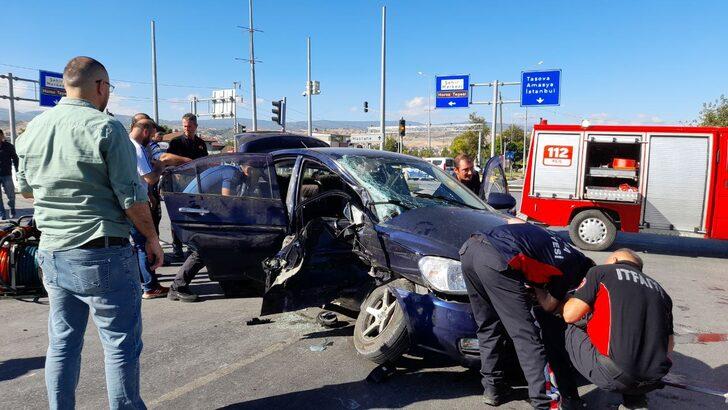 Tokat'ta otomobil ile minibüsün çarpıştığı kazada 3 kişi yaralandı G1