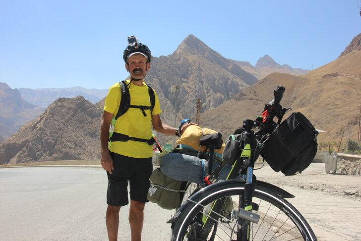 Emekli postacı Samsun'dan Hakkari'ye pedal çevirdi G3