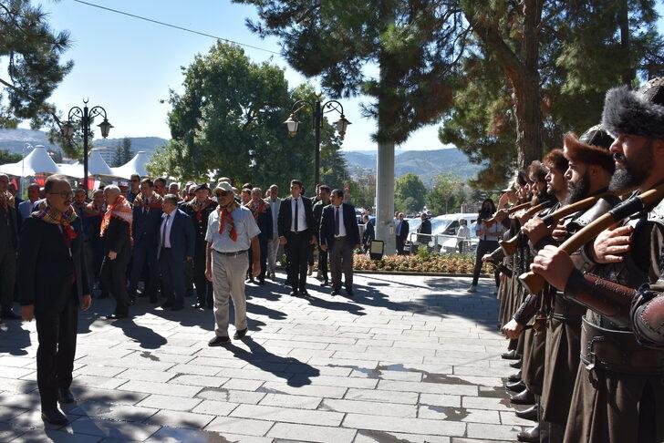 "741. Söğüt Ertuğrul Gazi'yi Anma ve Yörük Şenlikleri" başladı G2