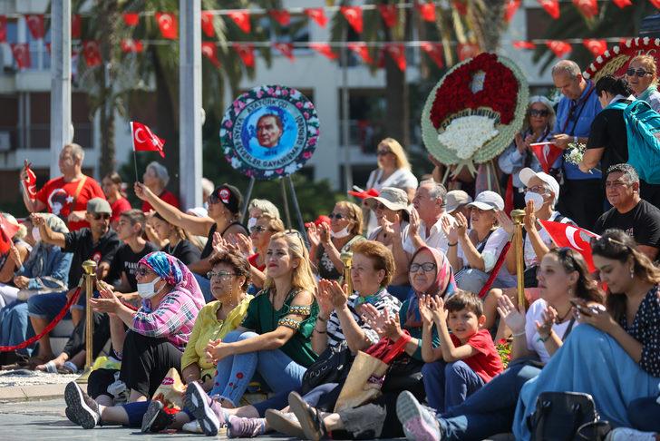 İzmir'in düşman işgalinden kurtuluşunun 100'üncü yılı kutlanıyor G3