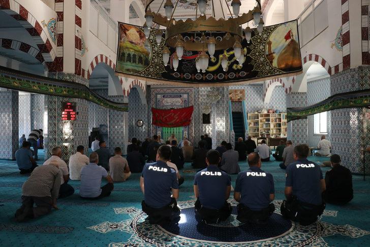 Iğdır'da 7 yıl önce terör saldırısında şehit olan 13 polis için mevlit okutuldu G2