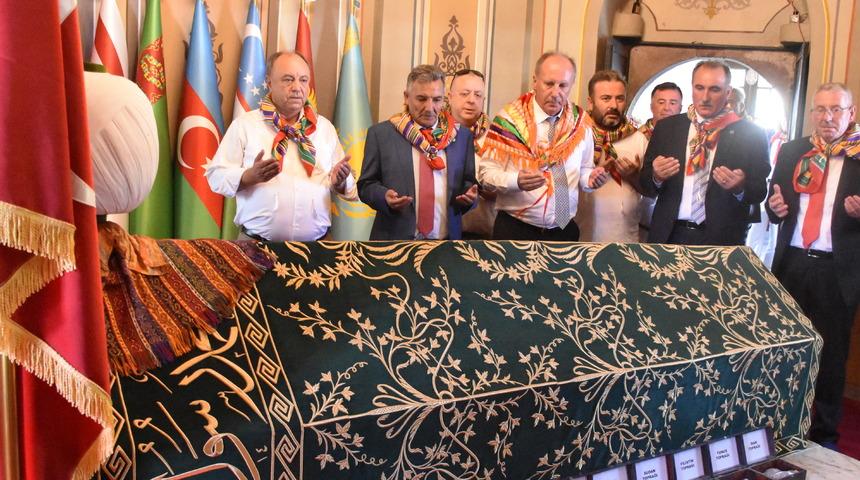 Memleket Partisi Genel Başkanı İnce, Ertuğrul Gazi Türbesi'ni ziyaret etti