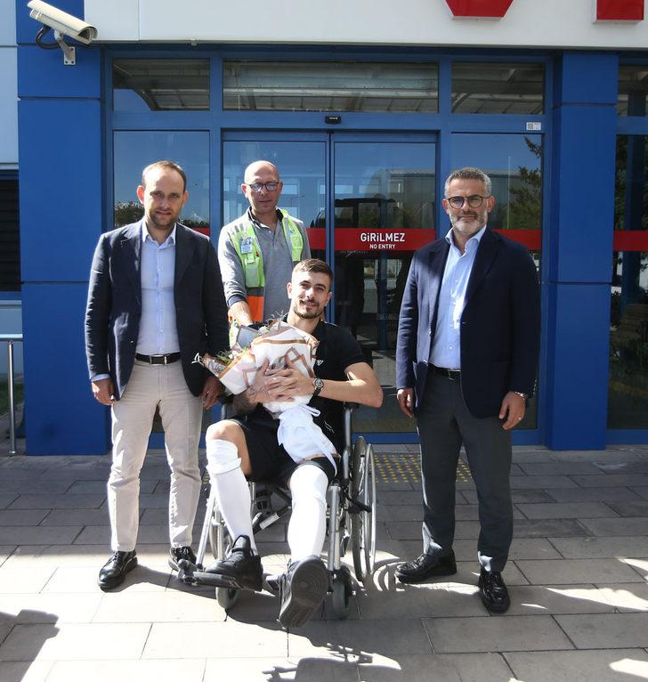 Sol dizinden operasyon geçiren Dorukhan Toköz Trabzon'a geldi G1