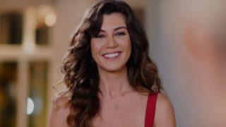 Evlilik Hakkında Her Şey'in Azra'sı Gökçe Bahadır göğüs dekolteli pozuyla nefes kesti! Eşiyle Venedik'ten paylaştı