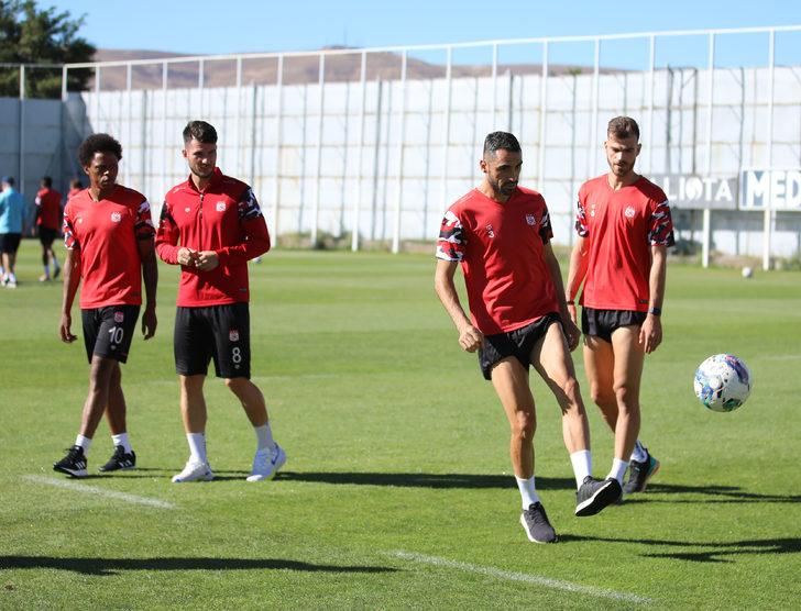 Sivasspor, İstanbulspor maçının hazırlıklarına başladı G1