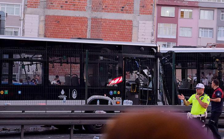 GÜNCELLEME 2 - Avcılar'da metrobüsler çarpıştı G2