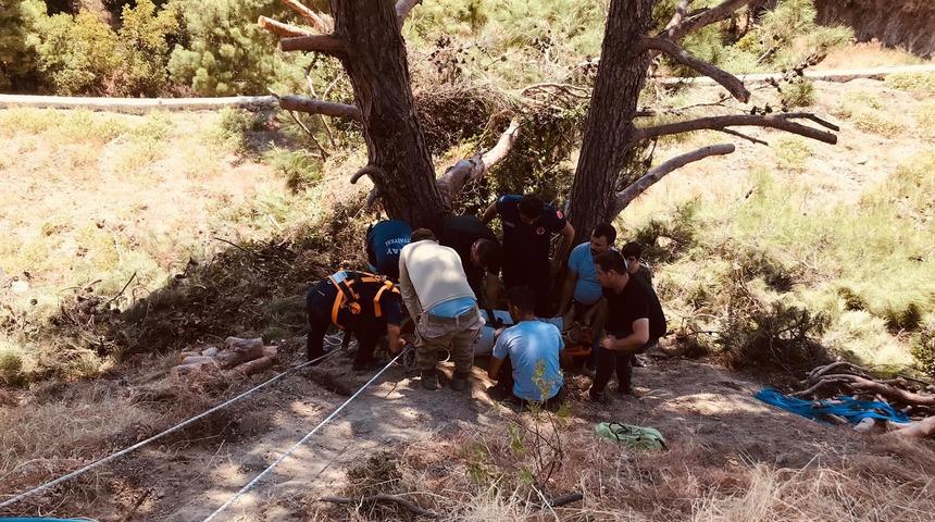 Hatay'da yamaçtan düşen çocuk yaralandı