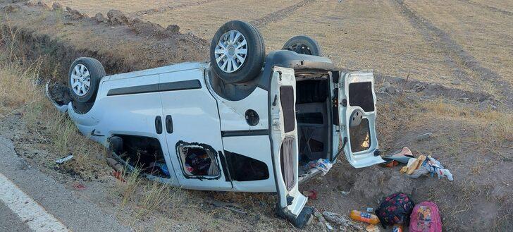 Ağrı'da trafik kazasında 11 kişi yaralandı G3