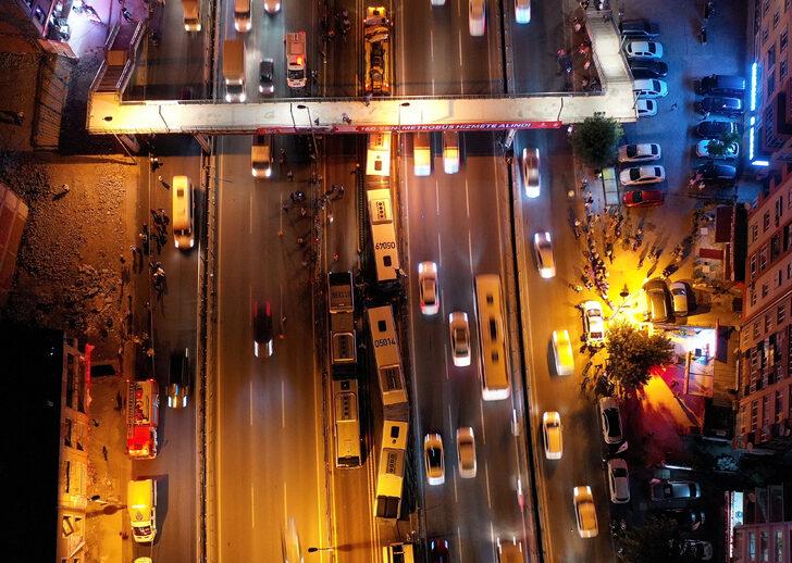 GÜNCELLEME 3 - Avcılar'da metrobüsler çarpıştı G4