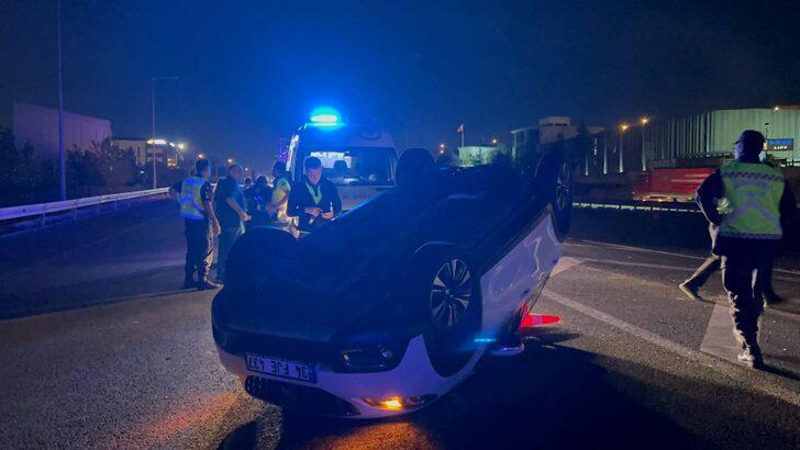 Kocaeli'de tırın çarpması sonucu devrilen otomobildeki 2 kişi yaralandı G3