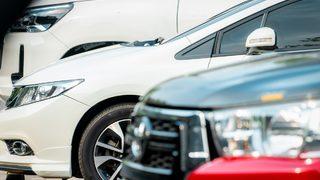 'Ucuz otomobilde hayaller suya düştü’ dedi: Tüm araba markaları tehlikeye girdi! ‘5-10 bin tane daha fazla Togg satmak için…’