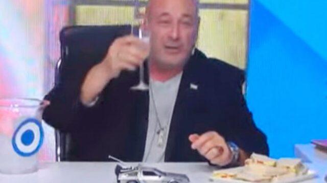 Arjantinli haber sunucusu, Kraliçe’nin ölümünü canlı yayında kutladı! Sosyal medyadan tepki yağdı