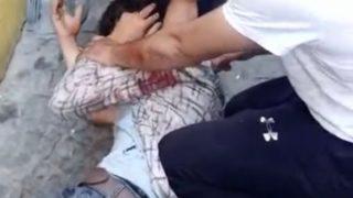 Taciz olayı Eminönü'nü ayağa kaldırdı! 'Bırakın ayağa kalkayım' diye yalvardı