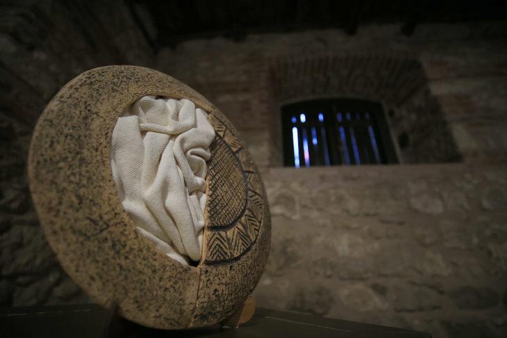 Kırklareli'nde 8 bin 200 yıl önce köy yaşamında kullanılan objeler, seramiğe yansıtıldı G3